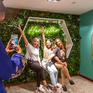 Homestar Deluxe Jbr Meditation & Wellness Ostello Dubai